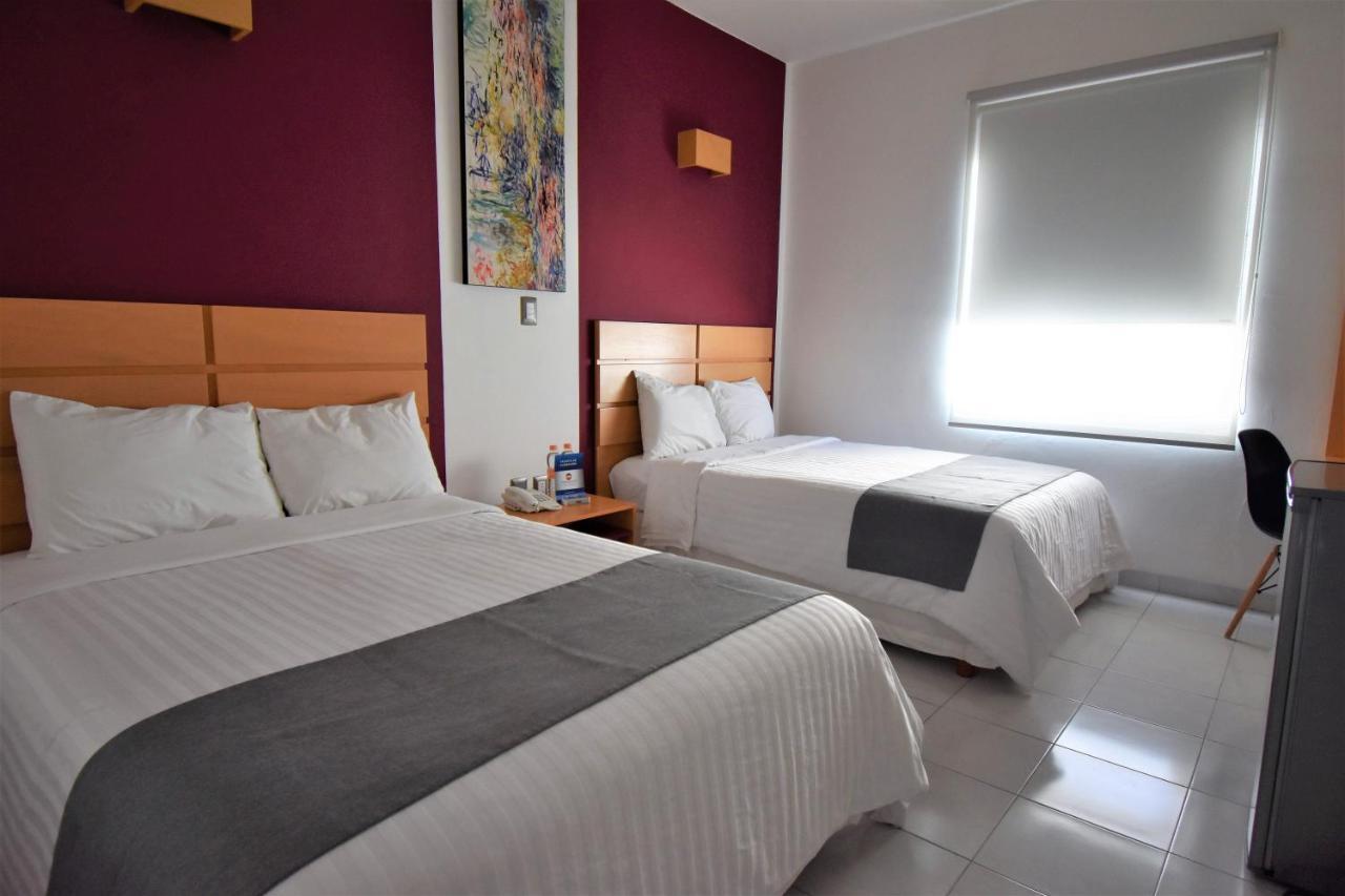 Hotel Mexico Inn Express Salamanca Bagian luar foto